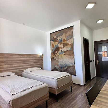 Amir Hotel Karakol Εξωτερικό φωτογραφία