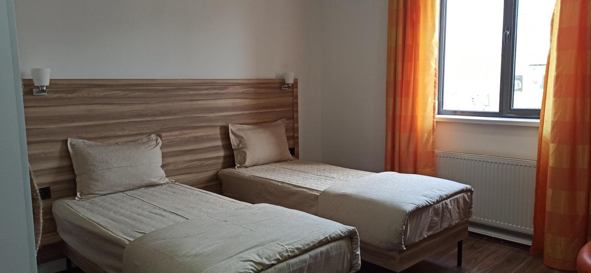 Amir Hotel Karakol Εξωτερικό φωτογραφία